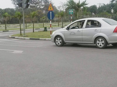 Loạn đào tạo lái xe: Những bí mật trong trường lái Loạn đào tạo lái xe: Những bí mật trong trường lái