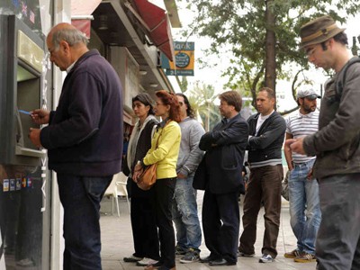 Síp sẽ là nước đầu tiên ra khỏi EU? Síp sẽ là nước đầu tiên ra khỏi EU?