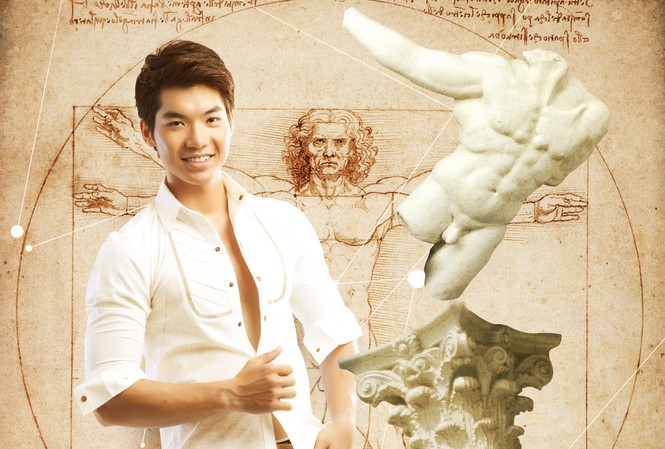 Trương Nam Thành chụp với tượng nude Trương Nam Thành chụp với tượng nude