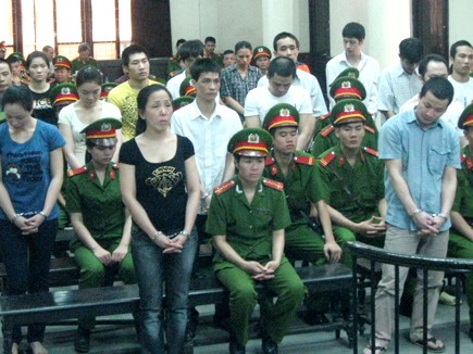 Tuyên tử hình ông trùm chuyển ma túy qua đường hàng không Tuyên tử hình ông trùm chuyển ma túy qua đường hàng không
