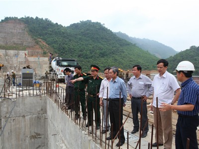Anh hùng lao động thời khốn kho Anh hùng lao động thời khốn kho