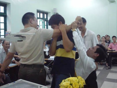 Kinh ngạc lớp học khám phá bộ não ở Hà Nội Kinh ngạc lớp học khám phá bộ não ở Hà Nội