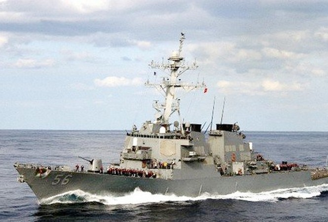 Hạm đội 7 Hoa Kỳ hợp tác với hải quân Việt Nam Chiến hạm Mỹ USS John S.McCain Ảnh: inewscatcher.com