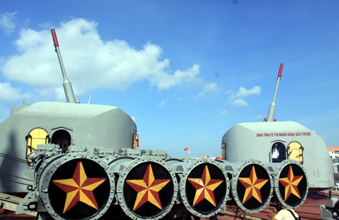 Tàu chiến săn ngầm Việt Nam: 50 năm vẫn chạy tốt! Tàu chiến săn ngầm Việt Nam: 50 năm vẫn chạy tốt!