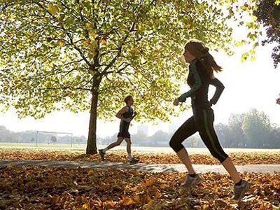 Những cách tự nhiên giúp cơ thể khỏe mạnh Những cách tự nhiên giúp cơ thể khỏe mạnh