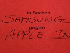 Samsung chưa đàm phán, tiếp tục tấn công Apple Samsung chưa đàm phán, tiếp tục tấn công Apple