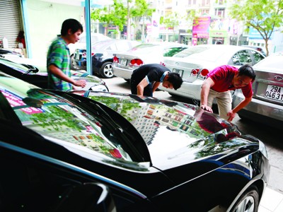 Giảm phí trước bạ xuống 2%: 'Sốt' ô tô cũ Giảm phí trước bạ xuống 2%: 'Sốt' ô tô cũ