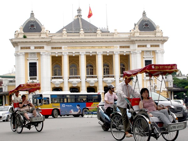 Hà Nội rớt hạng cạnh tranh thêm 15 bậc Chỉ số CPI của Hà Nội giảm 15 bậc