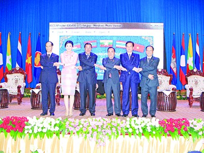 Việt Nam coi trọng tăng cường hợp tác với Myanmar Việt Nam coi trọng tăng cường hợp tác với Myanmar