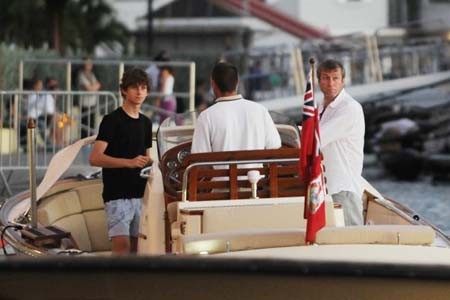 Thú vung tiền của con tỷ phú Nga Thú vung tiền của con tỷ phú Nga
