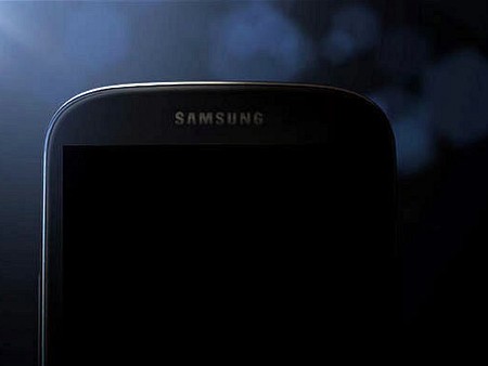 Samsung Galaxy S4 lộ ảnh ‘bán thân’ Samsung Galaxy S4 lộ ảnh ‘bán thân’