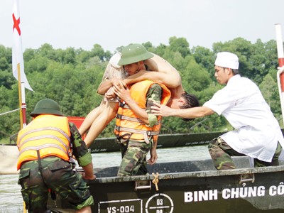 Tháng ba, không hẹn mà gặp Tháng ba, không hẹn mà gặp