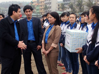 Phong trào phải sát thực tế, tránh giáo điều, hình thức Phong trào phải sát thực tế, tránh giáo điều, hình thức