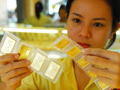 Nhà đầu tư ngoại ngỡ ngàng với dịch vụ gửi vàng tại Việt Nam Nhà đầu tư ngoại ngỡ ngàng với dịch vụ gửi vàng tại Việt Nam