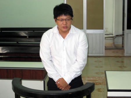 Nam sinh làm chủ chứa mại dâm Nam sinh làm chủ chứa mại dâm