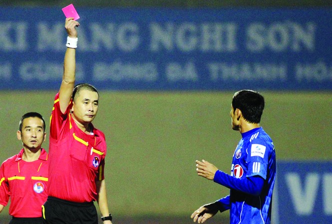 VPF mạnh tay với bạo lực sân cỏ VPF mạnh tay với bạo lực sân cỏ