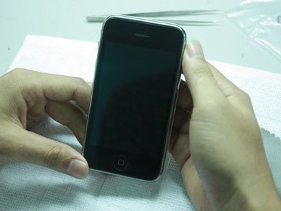 Công nghệ 'nấu' iPhone cũ thành mới tại Việt Nam Công nghệ 'nấu' iPhone cũ thành mới tại Việt Nam