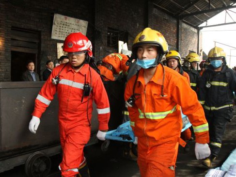 Nổ nhà máy thép, 30 người thương vong Nổ nhà máy thép, 30 người thương vong