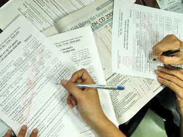 Tỷ lệ hồ sơ nộp vào ngành kinh tế, tài chính rất cao Tỷ lệ hồ sơ nộp vào ngành kinh tế, tài chính rất cao