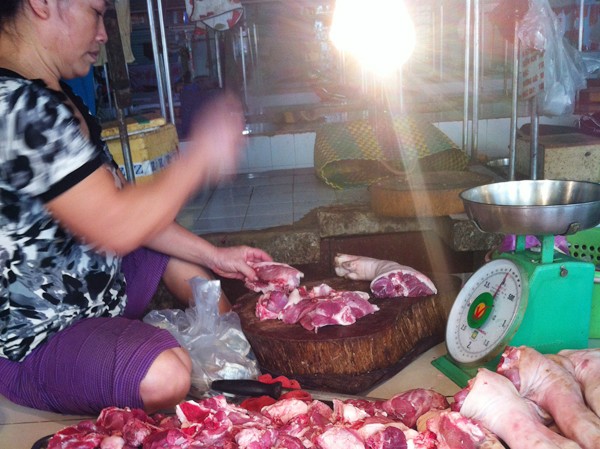 Phát hiện thêm doanh nghiệp bán chất tạo nạc Phát hiện thêm doanh nghiệp bán chất tạo nạc