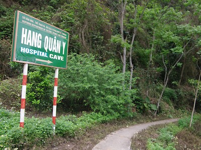 Khám phá bệnh viện quân y khổng lồ trong lòng núi Khám phá bệnh viện quân y khổng lồ trong lòng núi