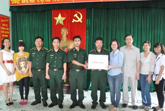 Tuổi trẻ Bộ Ngoại giao hướng về biên giới Tuổi trẻ Bộ Ngoại giao hướng về biên giới