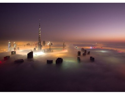 Thành phố Dubai chìm đắm trong sương mù Thành phố Dubai chìm đắm trong sương mù