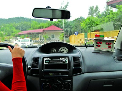 Học lái xe siêu tốc, 'chống trượt' toàn phần Học lái xe siêu tốc, 'chống trượt' toàn phần
