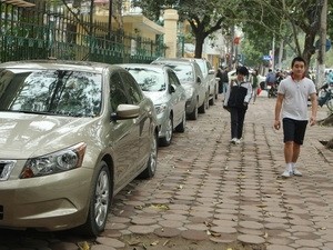 Hà Nội cần đầu tư xây điểm đỗ xe theo quy hoạch Hà Nội cần đầu tư xây điểm đỗ xe theo quy hoạch