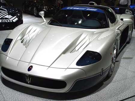Maserati phát triển mẫu siêu xe ‘ăn theo’ LaFerrari Maserati phát triển mẫu siêu xe ‘ăn theo’ LaFerrari