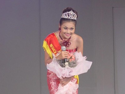 Thanh Hằng chân dài khoe ảnh cách đây 10 năm Thanh Hằng chân dài khoe ảnh cách đây 10 năm