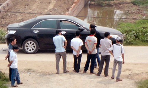 Ra lệnh bắt bốn đối tượng tham gia truy sát người trên đê Ra lệnh bắt bốn đối tượng tham gia truy sát người trên đê
