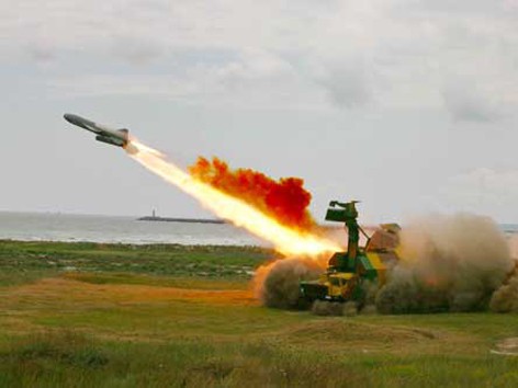 Những 'lá chắn thép' trên bờ biển Việt Nam Những 'lá chắn thép' trên bờ biển Việt Nam