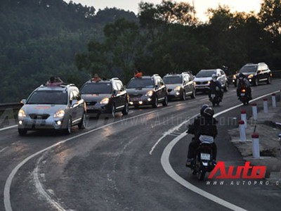 Kỹ thuật lái xe số tự động lên, xuống dốc Kỹ thuật lái xe số tự động lên, xuống dốc