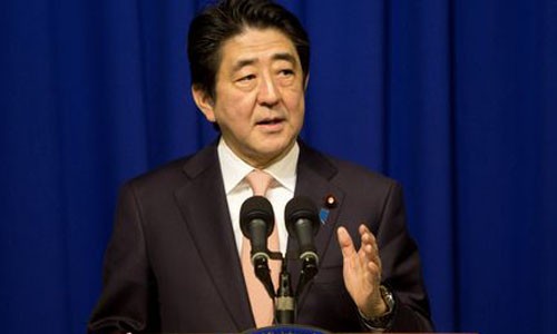 Thủ tướng Nhật 'chạy đua' với thời gian cứu hai con tin Thủ tướng Nhật Bản Shinzo Abe cam kết giải thoát hai công tin khỏi tay IS. Ảnh Washingtontimes.