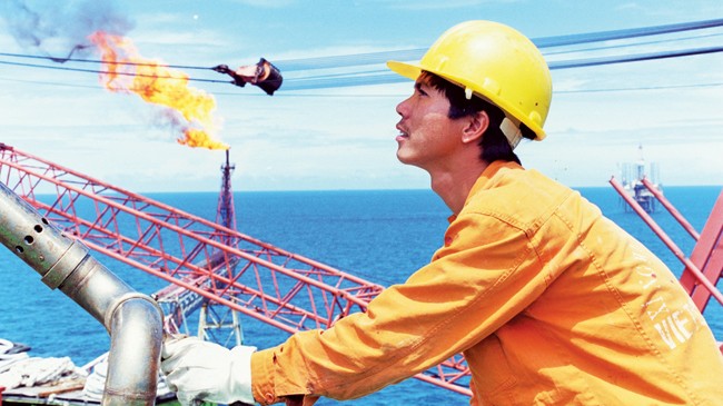 Ông Vương Đình Huệ: Kinh tế 2015 đã sáng rõ hơn Ông Vương Đình Huệ: Kinh tế 2015 đã sáng rõ hơn
