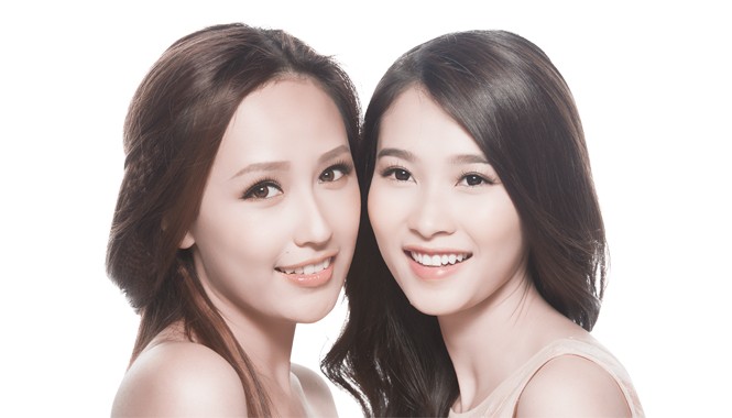 Bí quyết tỏa sáng của Mai Phương Thúy và Thu Thảo Vẻ đẹp rạng ngời của hai Hoa hậu.