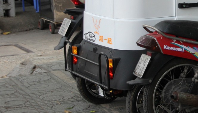 TPHCM: “Ô tô” điện không giấy tờ vi vu, cơ quan chức năng bối rối Hiện xe điện Trung Quốc chưa được cấp biển số trên đường phố sài gòn.
