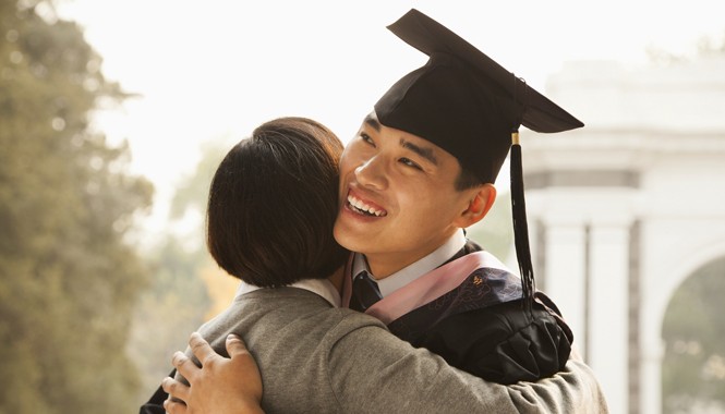 Lập kế hoạch tài chính cho con: Xu hướng của gia đình hiện đại Lập kế hoạch tài chính cho con ngay từ nhỏ sẽ đảm bảo tương lai học hành vững chắc cho con.