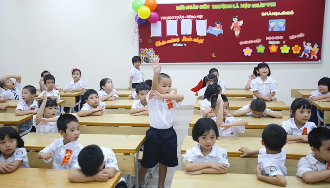 Đánh giá học sinh tiểu học: Giáo viên rối bời Học sinh trường Tiểu học Trần Quốc Toản - Hà Nội trong giờ học bài. Ảnh: Ngọc Châu.