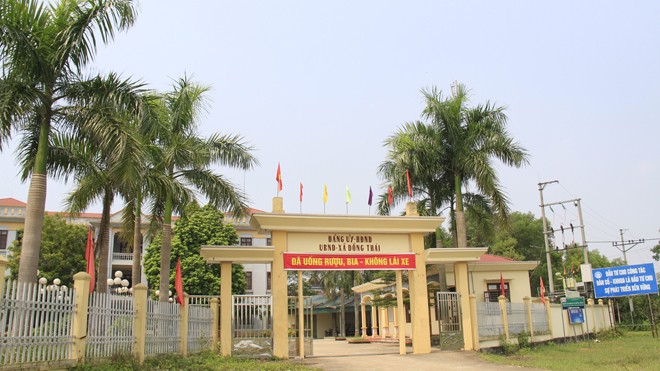 Nợ nần vì căn bệnh 'quá chén' Trụ sở UBND xã Đồng Thái (Ba Vì, Hà Nội).