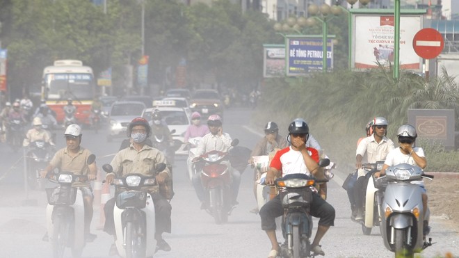 Quan trắc không khí Hà Nội: Lắp đặt hàng loạt trạm mới Hơn 30.000 người Việt Nam chết trẻ mỗi năm vì những nguyên nhân liên quan ô nhiễm không khí. Ảnh: Như Ý.