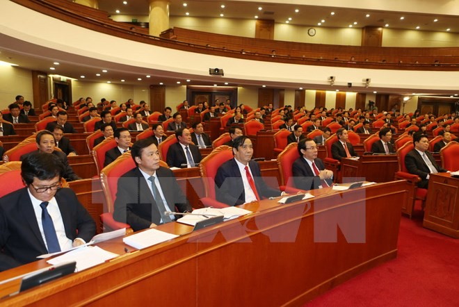 Trung ương nghe báo cáo về tình hình biển Đông Các đại biểu dự khai mạc Hội nghị lần thứ tư Ban Chấp hành Trung ương Đảng. (Ảnh: Trí Dũng/TTXVN)