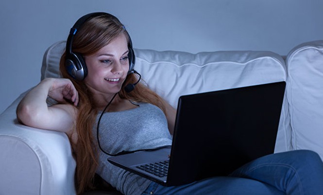 Đa số người Nga dùng mạng để giao tiếp Giao tiếp trên mạng.