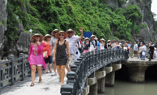Băn khoăn quỹ phát triển du lịch Sự ra đời của Quỹ phát triển du lịch được kỳ vọng sẽ là đòn bẩy để thay đổi bộ mặt của ngành du lịch Việt Nam.