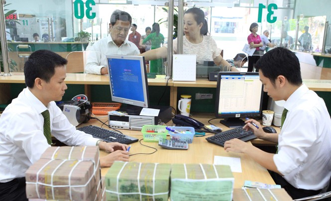 Ngân hàng chấp nhận để tiền ế Thay cho căng thẳng thanh khoản trong hệ thống, nay ngân hàng lại thừa tiền.