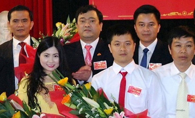 Ai đủ sức chống lưng cho “hot girl” xứ Thanh? Ai đủ sức chống lưng cho “hot girl” xứ Thanh?