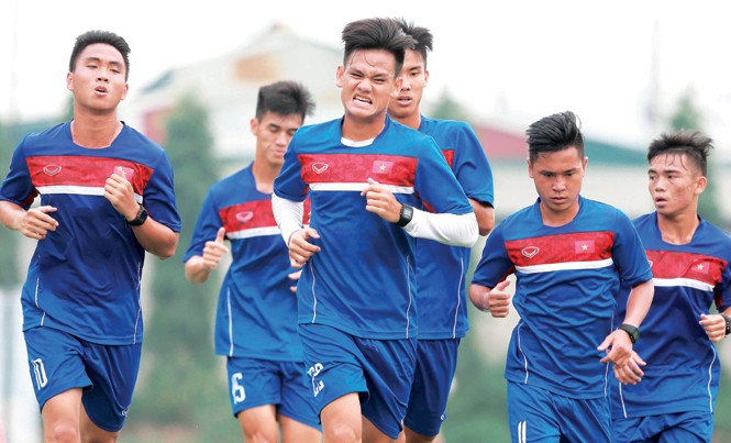 U20 Việt Nam tăng tốc cho giải thế giới Các cầu thủ U20 gắng sức nuốt trọn giáo án trong các buổi tập thể lực chuẩn bị cho chuyến tập huấn tại Đức đầu tuần tới. Ảnh: VSI.