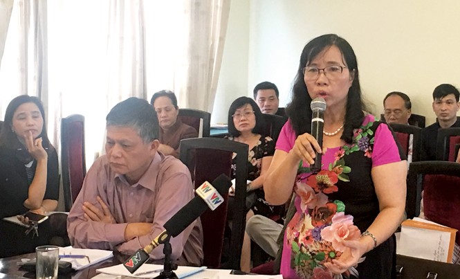 Dự thảo Chương trình phổ thông tổng thể: Nhiều vấn đề cần xem lại TS Phan Thị Luyến phát biểu tại hội thảo. Ảnh: Nghiêm Huê.