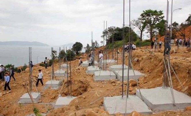 Vụ 40 biệt thự ở Sơn Trà: Sẽ cấp phép xây dựng, nếu... Nền móng 40 biệt thự xây trái phép tại Sơn Trà.
